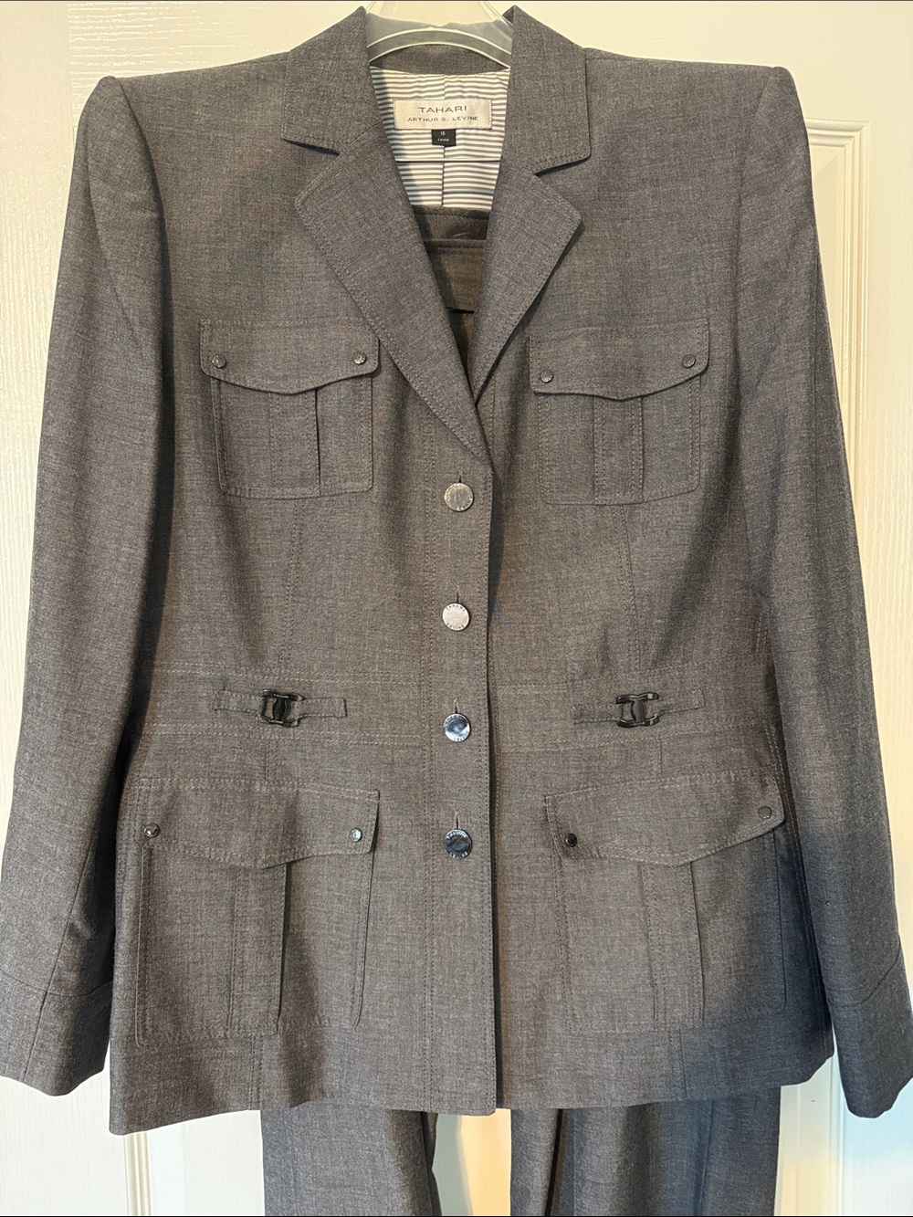 Tahari ASL Women's Charcoal Gray Structured suit
